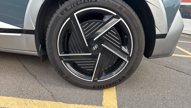 Hyundai IONIQ 5 168kW Ultimate 84 kWh 5dr Auto Electric Hatchback